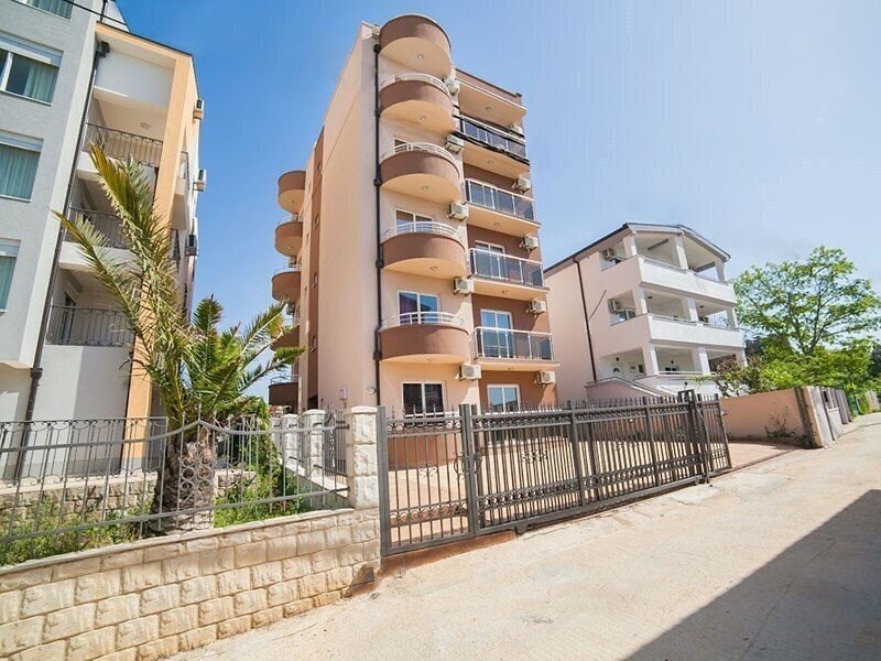 Фото Lara Dobra Voda (ex. Lara S Apartment) 3*